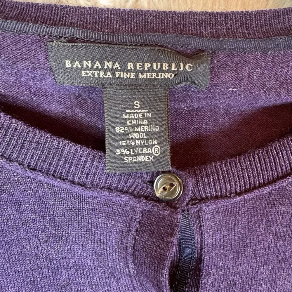 Banana Republic Sweater Cardigan Women‎ Small Extra Fine Merino Wool Purple